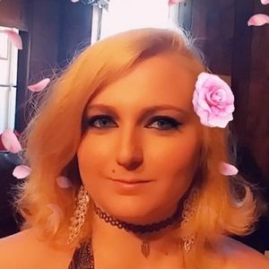 Meet your Posher, Nikki